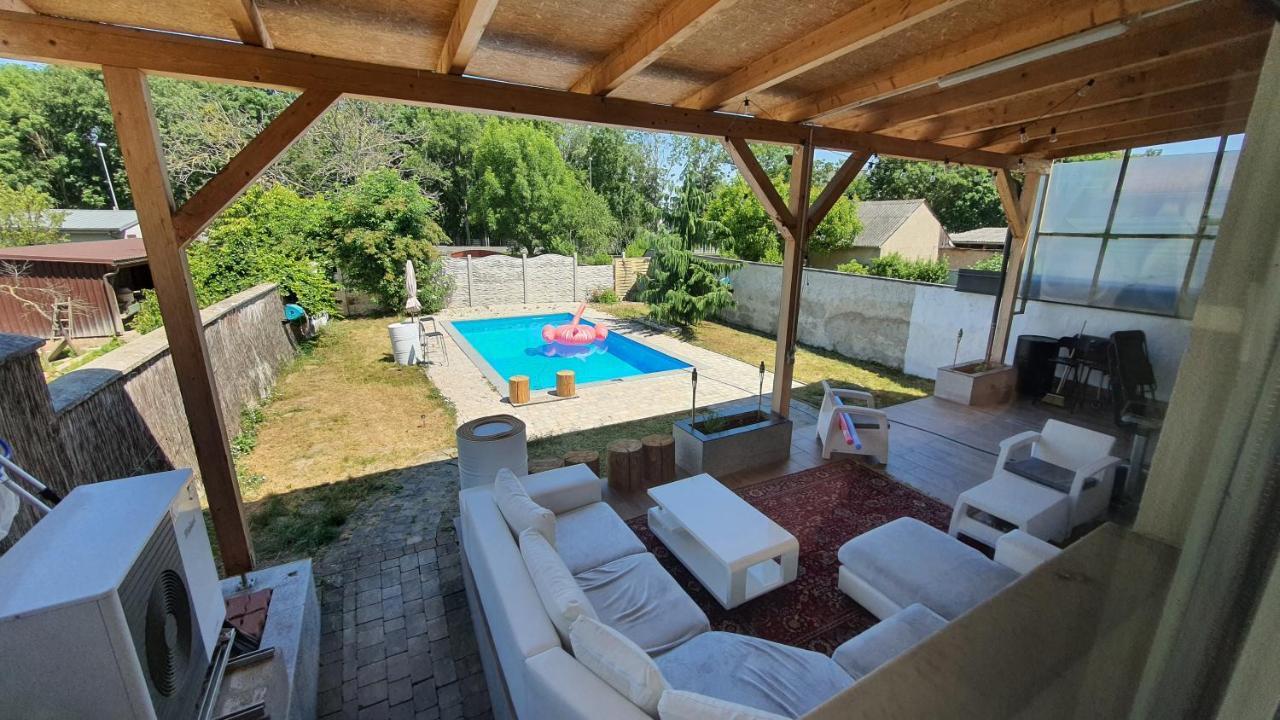 4 Room Flat With Garden And Pool Kittsee Exterior photo